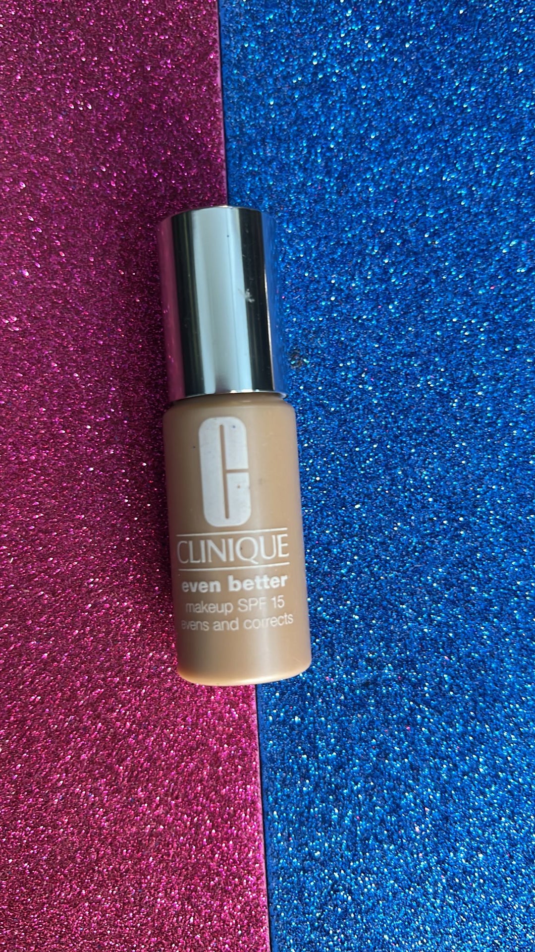 Mini Size Clinique Fondotinta Anti-Macchie Even Better SPF15 Tester 8ml - Profumo Web