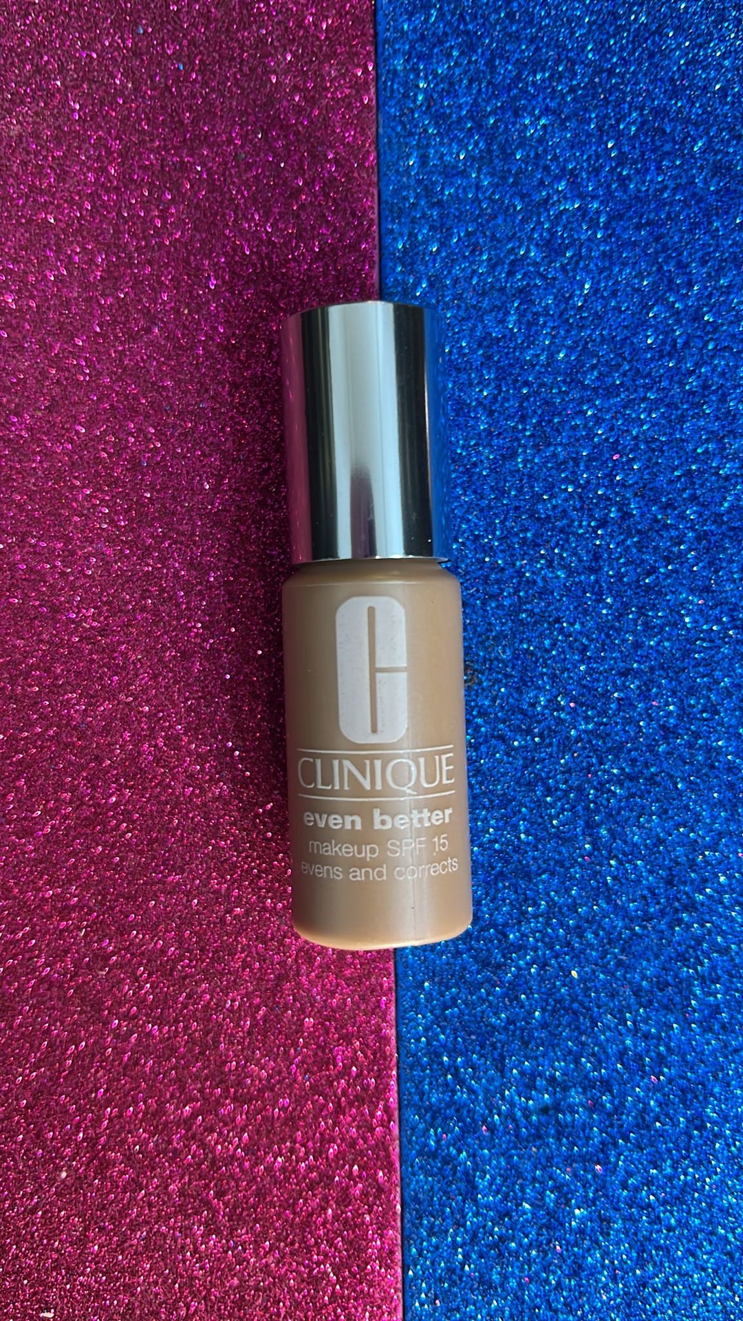 Mini Size Clinique Fondotinta Anti-Macchie Even Better SPF15 Tester 8ml - Profumo Web