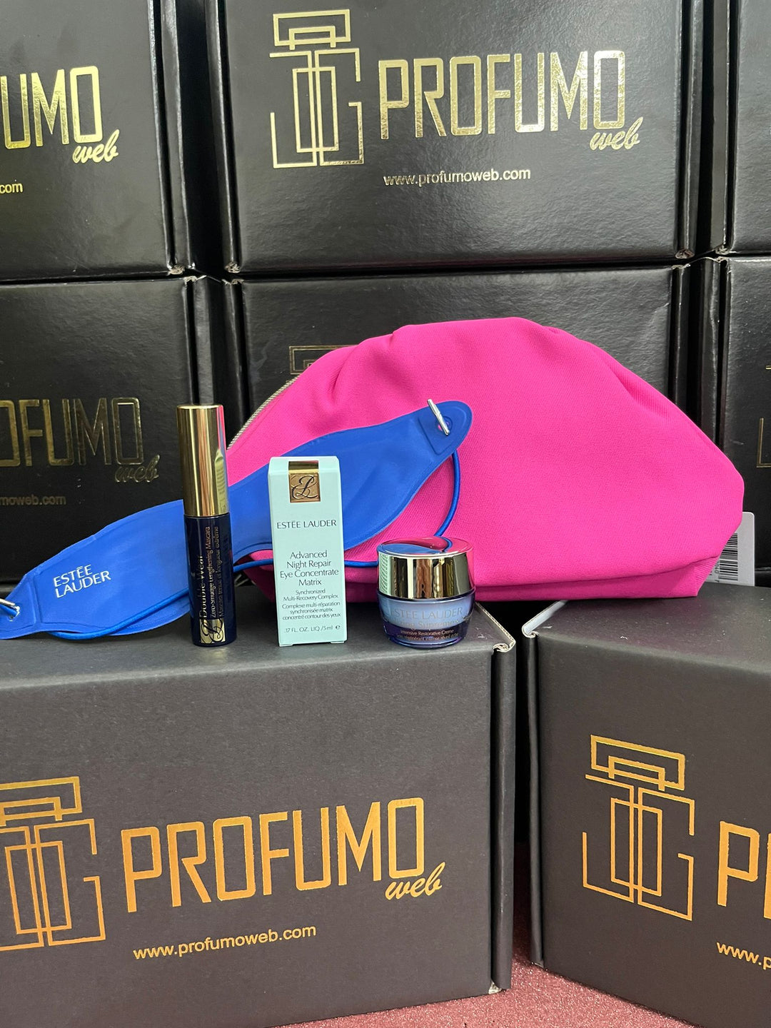 kit Estèe Lauder più pochette - Profumo Web