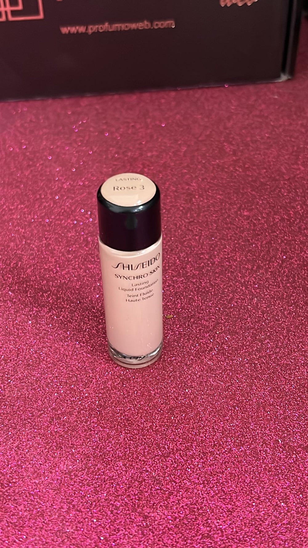 Fondotinta Shiseido Synchro Skin Lasting Foundation 10ml - Profumo Web