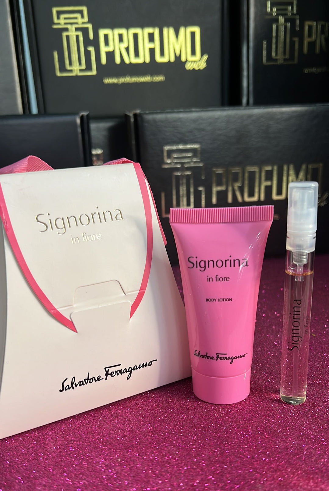 Set Regalo Signorina in Fiore Ferragamo - Profumo Web
